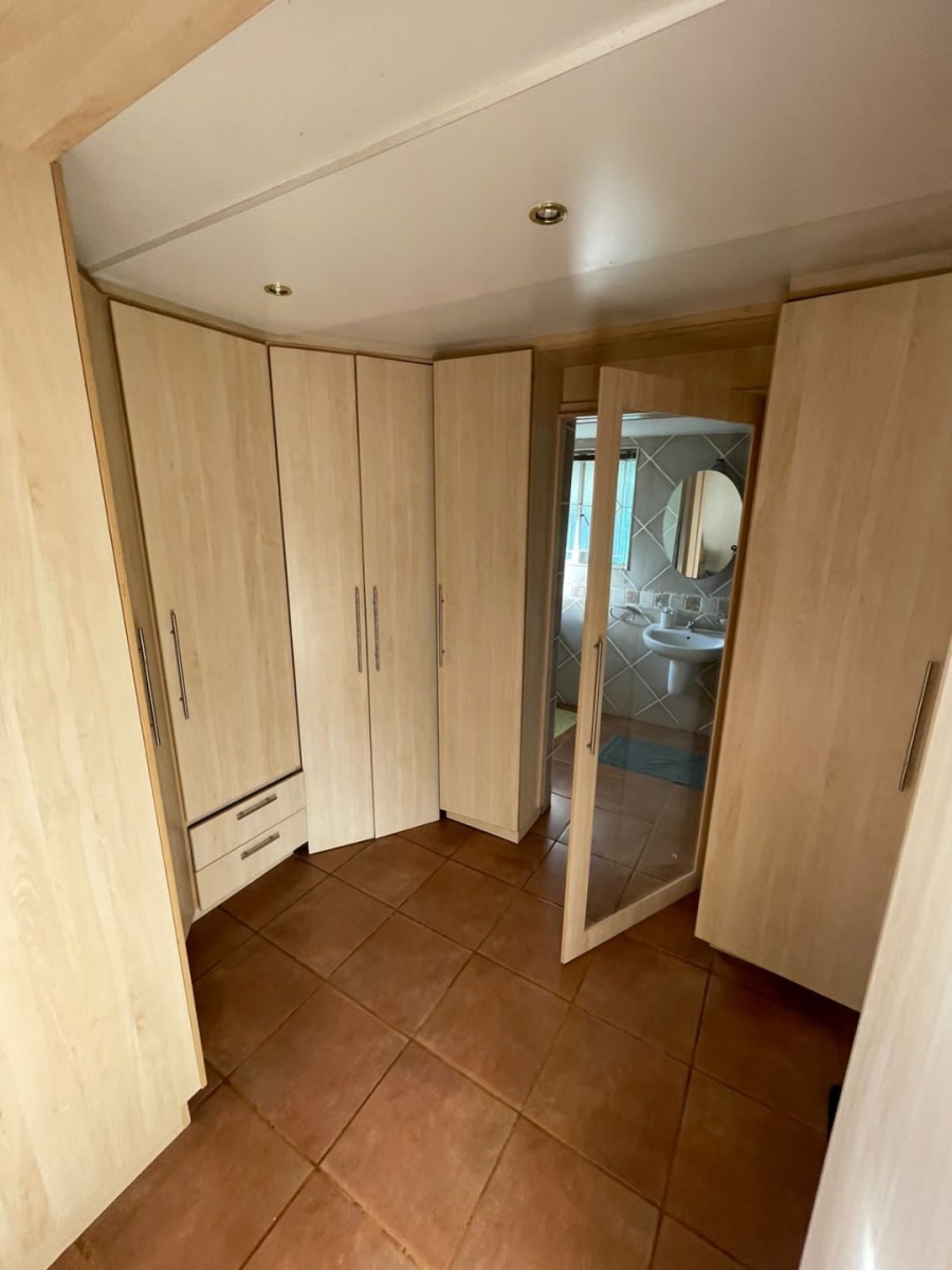  Bedroom Property for Sale in Bloemhof North West